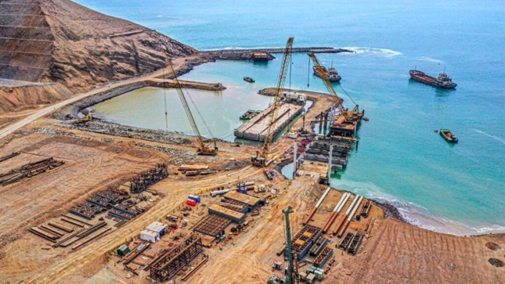 Crece Demanda de Acciones del Megapuerto de Chancay, pero Analistas Advierten Riesgos de Especulación