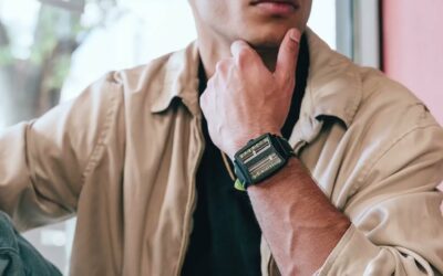 Innovador Reloj Vertical con Sistema de Tornillos