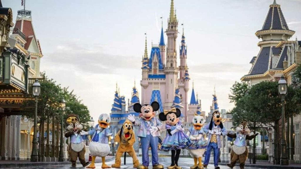 Ex Empleado de Disney Acusado de Hackear Menús Riesgos para la Seguridad Alimentaria y Consecuencias Legales