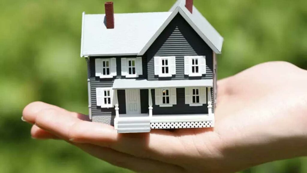 Bienes Inmuebles: Definición, Clasificación y Derechos del Propietario