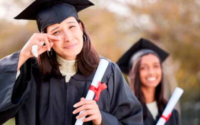 Las 5 carreras con los peores sueldos en Perú, según ChatGPT