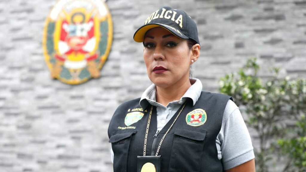 Salario de un Policía en Perú: Rangos, Beneficios y Requisitos para la PNP