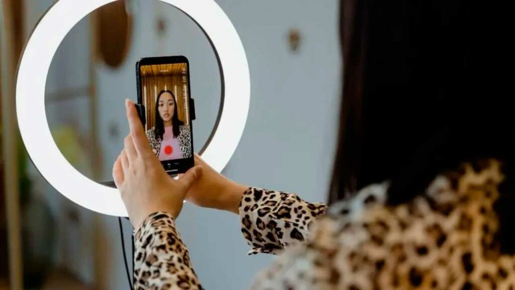 TikTok limita filtros de belleza para menores: salud mental en el centro del debate