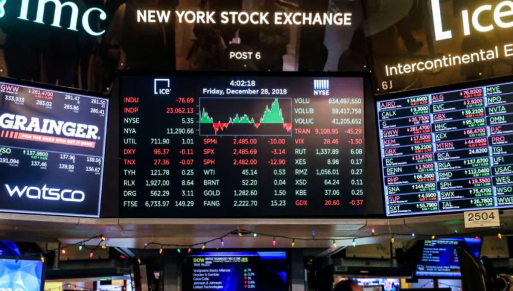 Wall Street abre al alza impulsado por la reducción de tasas de la Reserva Federal (Fed)
